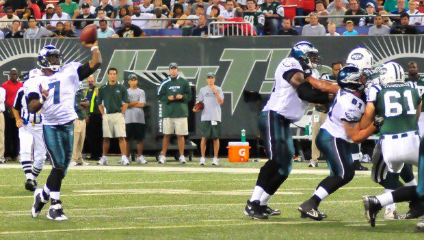 Football: Jets-v-Eagles, Sep 2009 - 28