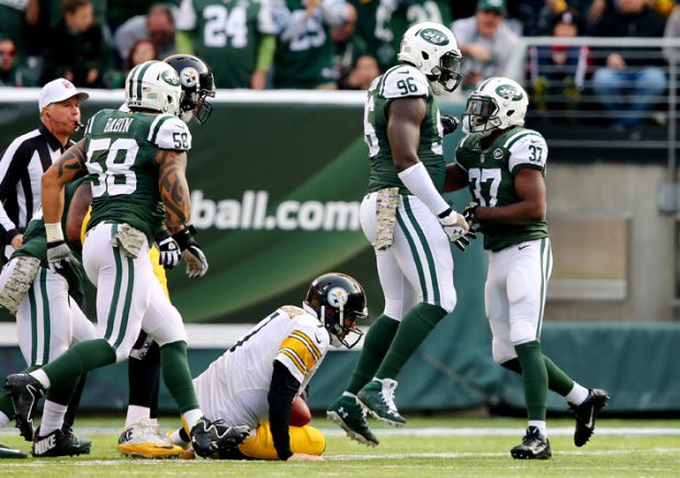 Pittsburgh Steelers v New York Jets